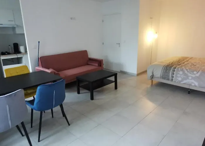 Le Patio Tram Paridis * 낭트